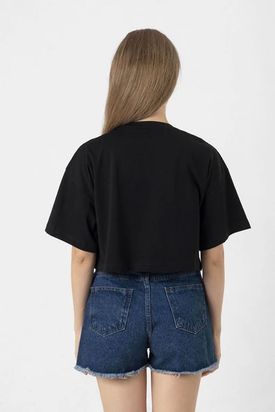 Blue Beetle Lettern Siyah Kadın Crop Tshirt - Resim 3