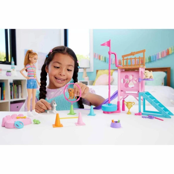 Barbie Stacie'nin Köpekçik Oyun Parkı HRM10 ürün görseli 1