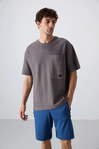 Koyu Gri Pamuklu Kalın Yüzeyi Dokulu Oversize Fit Basic Erkek T-Shirt - 88341 ürün görseli 1
