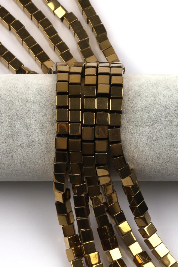 Gold Renkli Hematit Dizi 6 mm Küp Kesim ürün görseli 1