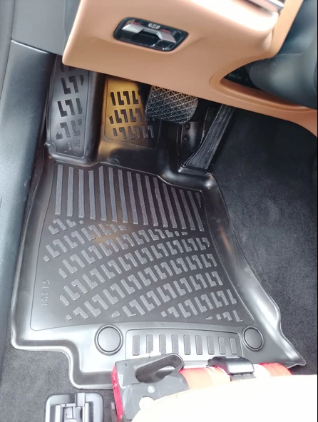 Rizline Mercedes E Seri W214 2023+ 3D Havuzlu Paspas Siyah ürün görseli 1