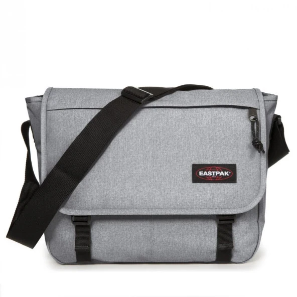 Eastpak Delegate+ Omuz Askılı Postacı Çantası Füme EK00026E3631 ürün görseli 1