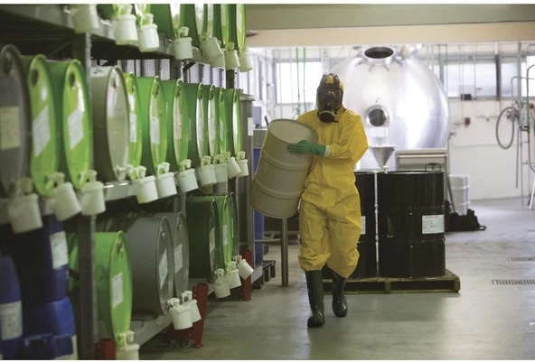 Delta Plus DT300 Deltachem Koruyucu Tulum - Resim 2