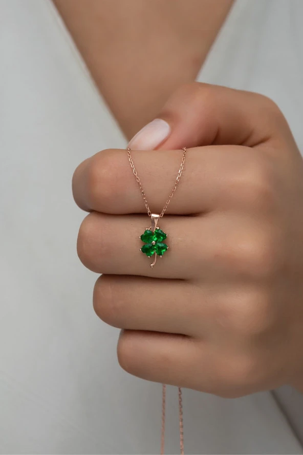 925 Ayar Gümüş Yeşil Taşlı Yonca Kolye ürün görseli 1