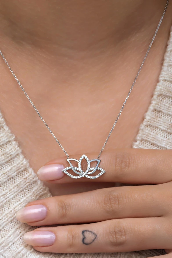 925 Ayar Gümüş Rodyumlu Lotus Çiçeği Kolye ürün görseli 1