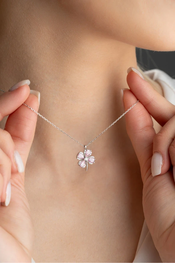 925 Ayar Gümüş Rodyumlu Pembe Taşlı Dört Yapraklı Şans Yonca Kolye ürün görseli 1