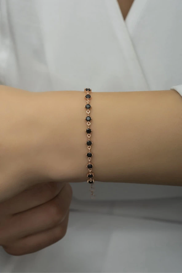 925 Ayar Gümüş Rose Sıralı 3 mm Siyah Taşlı Bileklik ürün görseli 1
