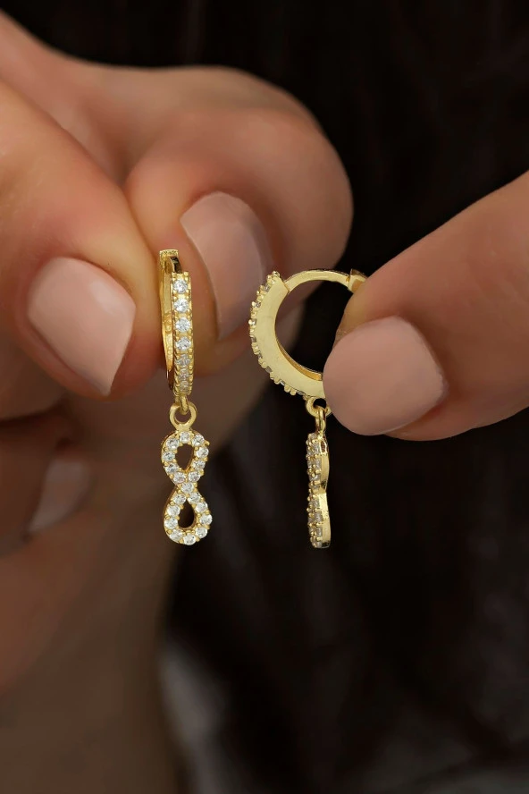 925 Ayar Gümüş Sallantılı Gold Sonsuzluk Küpe ürün görseli 1