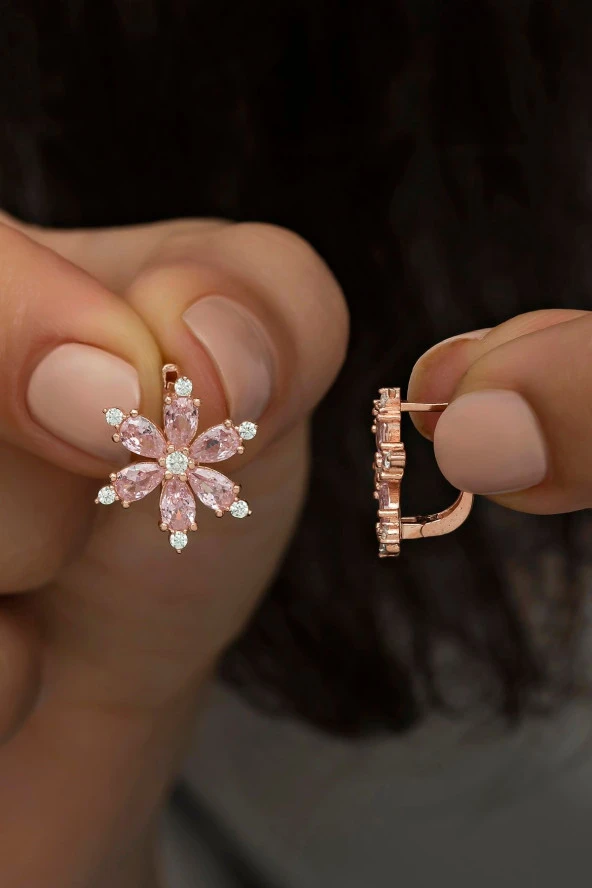925 Ayar Gümüş Pembe Taşlı Çiçek Küpe ürün görseli 1