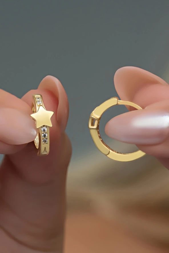 925 Ayar Gümüş Gold Kaplama Yıldız Detay 15 mm Halka Küpe ürün görseli 1