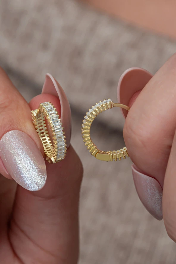 925 Ayar Gümüş Gold Kaplama Baget Taşlı 15 Mm Tamtur Küpe ürün görseli 1