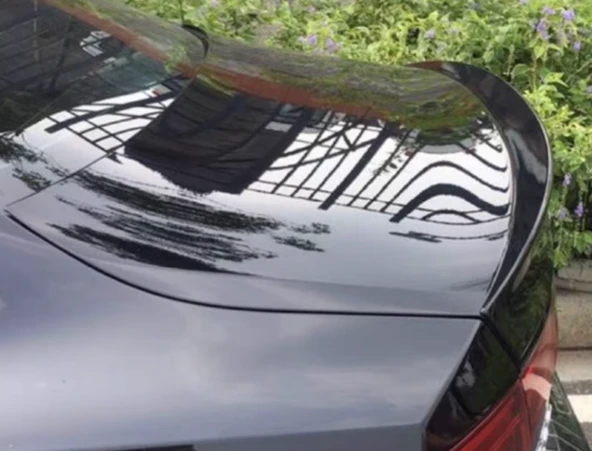 Volvo S90 spoiler (Pianoblack) 2016-2020 arası ürün görseli 1