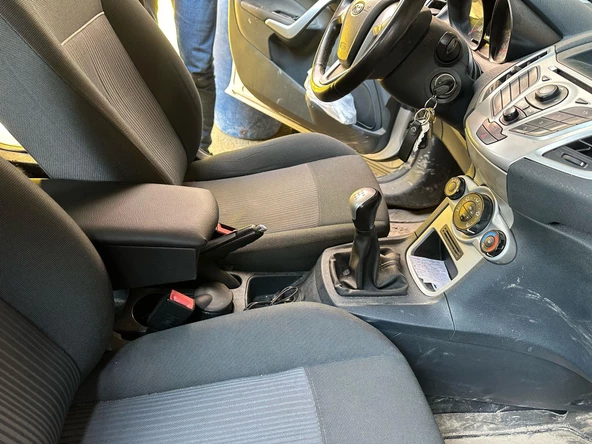 Ford Fiesta Koldayama-Fiesta Kolçak-Fiesta Mdf Kol Dayama ürün görseli 1