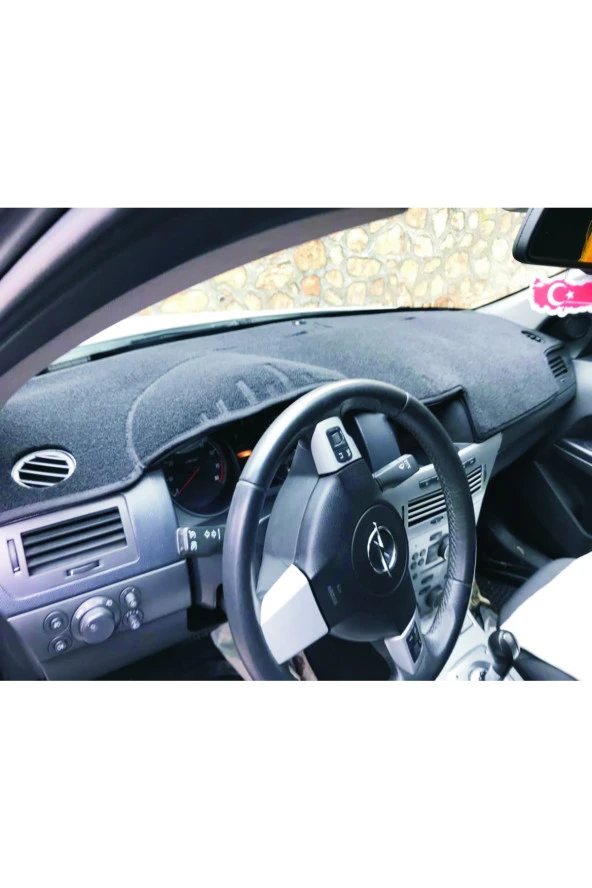 Opel Astra H 2004-2014 Modelleri Için Uygun Torpido Koruma Halısı Siyah Kenar Renk Siyah ürün görseli 1
