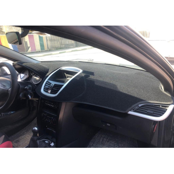 Peugeot 207 2007-2012 Modelleri Için Uygun Torpido Koruma Halısı Siyah Kenar Renk Siyah ürün görseli 1