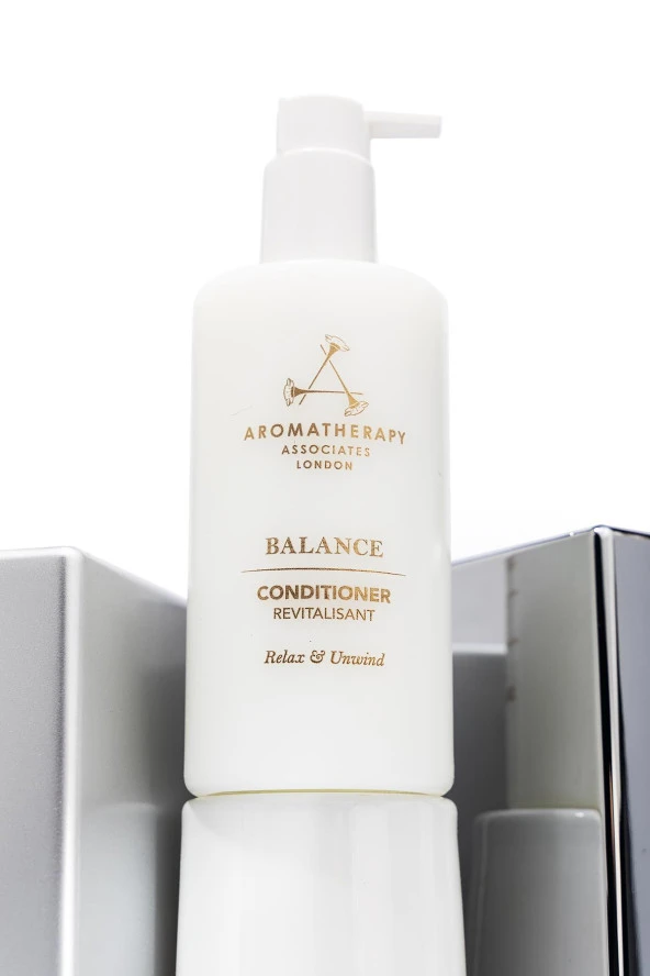 Aromatherapy Associates Balance Conditioner 300 ml ürün görseli 1