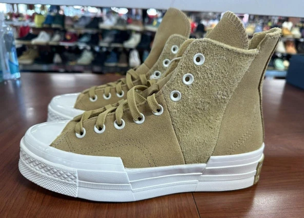 Converse All Star Chuck 70 Plus Warm Winter Unisex Açık Kahve Günlük Spor Ayakkabı ürün görseli 1