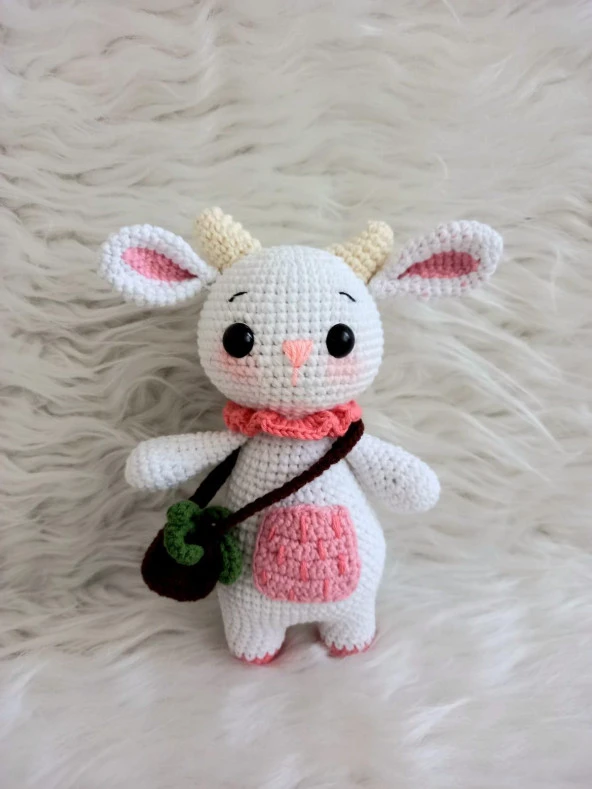 Çiftçi Kuzu Amigurumi Organik Oyuncak ürün görseli 1