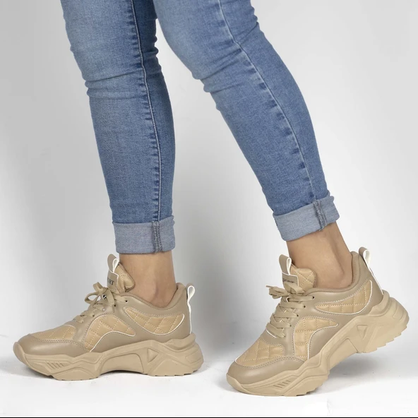 Kadın Kapitone Detaylı Sneakers ürün görseli 1