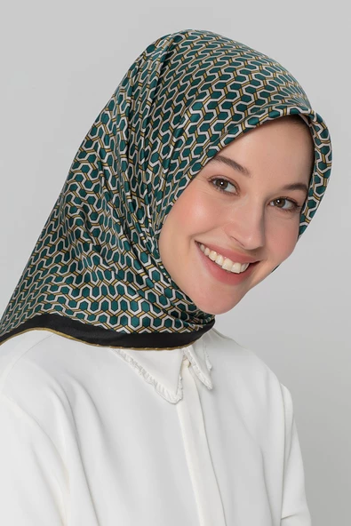 ARMİNE 90X90  İPEK EŞARP 8401D (SURA) (NOSTALJİ) ürün görseli 1