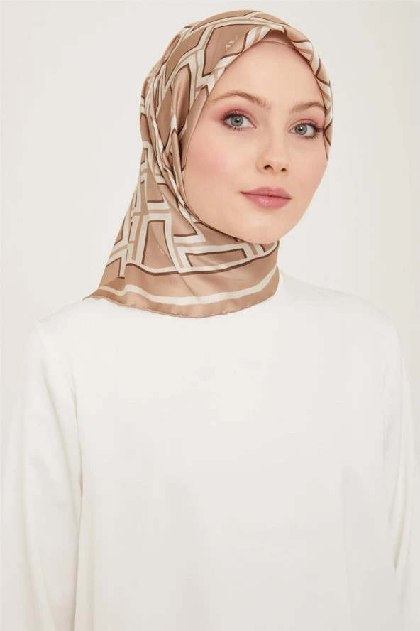Armine 90 x 90 Sura Ipek Eşarp 24ya9132 02 ürün görseli 1
