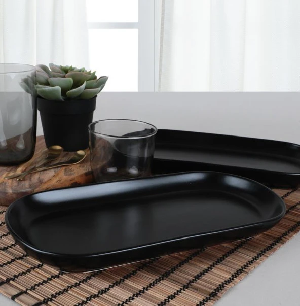 Keramika Noyan 30 cm Kayık Tabak Mat Siyah ürün görseli 1