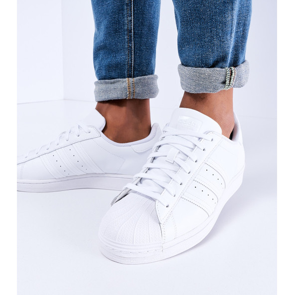 adidas süperstar white ürün görseli 1