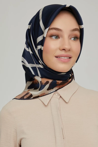 Armine 90x90 İpek Eşarp 8653d (sura) (nostalji) ürün görseli 1