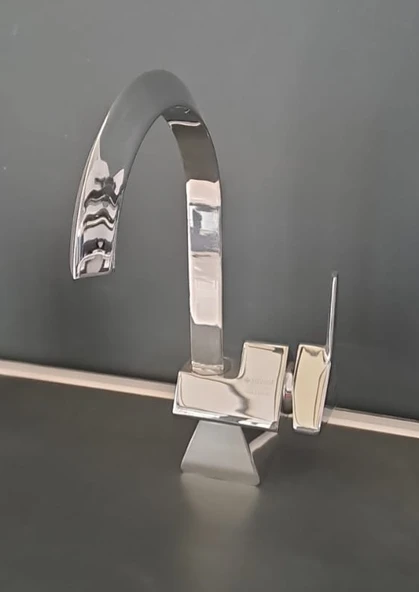 KERASUS PİRAMİT SERİSİ MİX KUĞU LAVABO BATARYASI (W03) ürün görseli 1