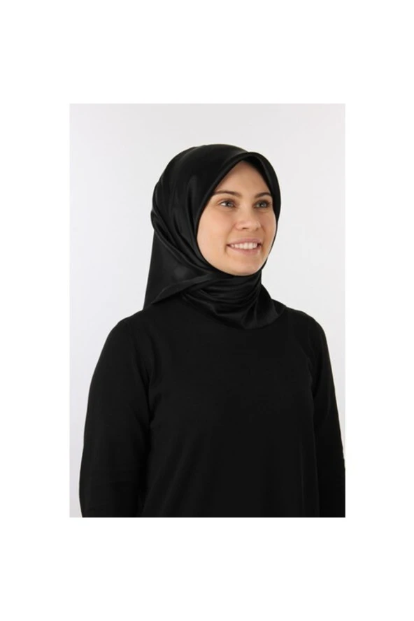 Siyah Taşlanmış Düz Ipek Eşarp 7747758 - 311 - Resim 2