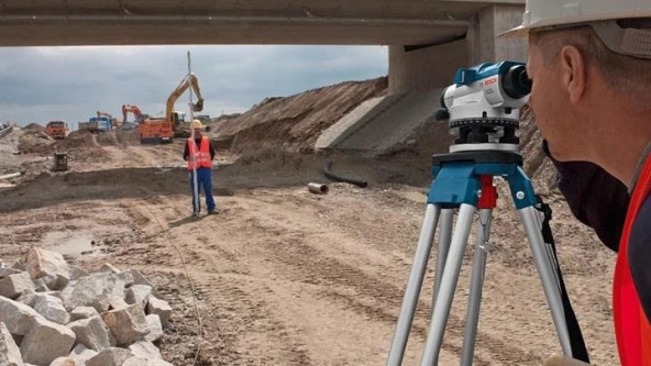 Bosch GOL26D Optik Nivelman - Resim 6