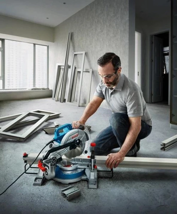 Bosch GCM216 Gönye Kesme Testeresi - Resim 7
