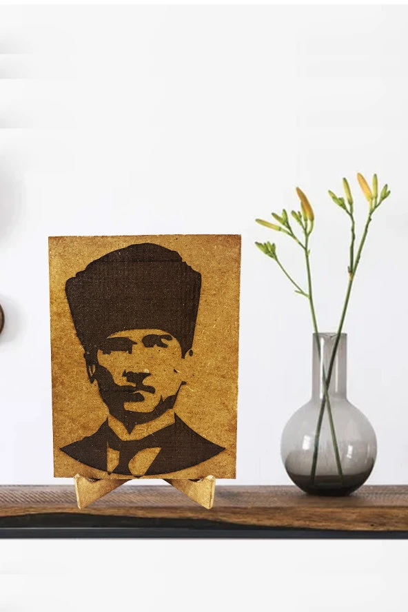 Dekoratif Atatürk Portresi Ahşap Üzerine Kazıma Ahşap Ayaklı ürün görseli 1