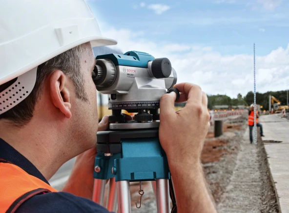 Bosch GOL 32 D Professional Optik nivelman - Resim 3