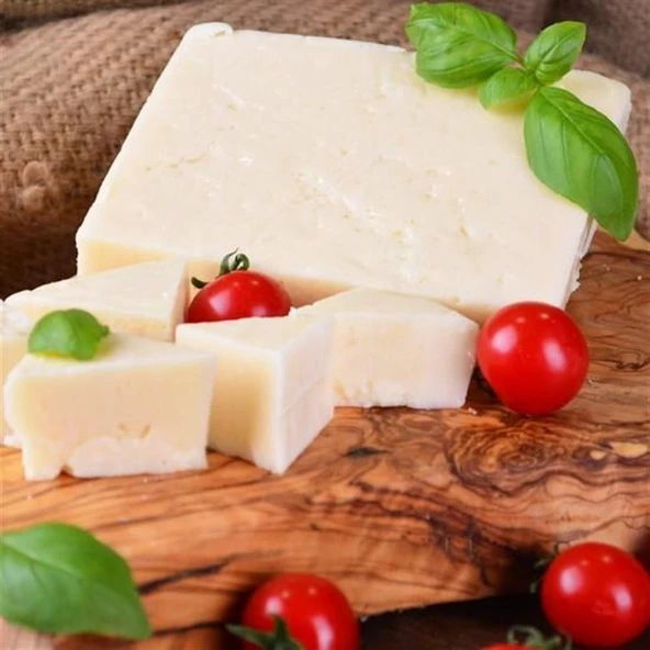 Ayvalık Bergama İnek Tulum Peyniri 250 g e ürün görseli 1