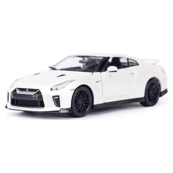 Bburago 2017 1:24 Nissan Gt R Beyaz Model Araba ürün görseli 1