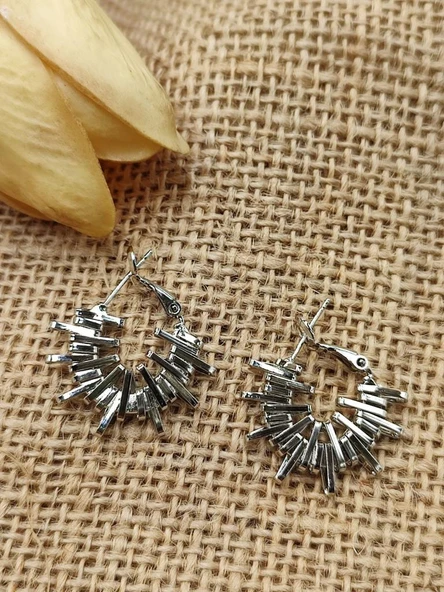 Kırçıllı Model Kadın Küpe Beyaz Renk - Resim 2