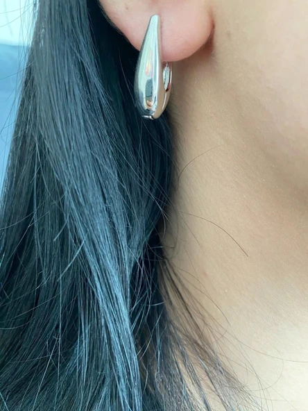 Oval Model Kadın Küpe Beyaz Renk ürün görseli 1