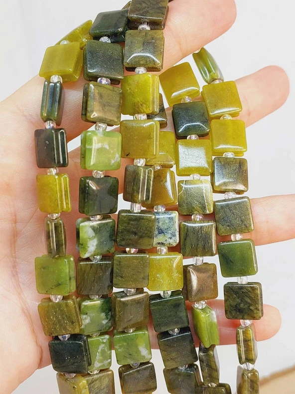 Yeşim Taşı Yandan Oyuklu Kare Kesim 10x10mm Dizi (49554) ürün görseli 1