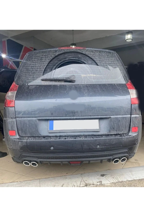 OTO H.İ.T.  RENAULT SCENİC 2 UYUMLU BODY KİT DİFÜZÖR 4 ÇIKIŞ YUVARLAK SİYAH MODEL 2 ürün görseli 1