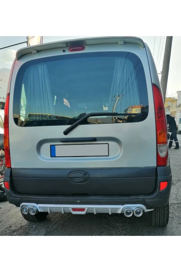 OTO H.İ.T.  RENAULT KANGO İLK KASA UYUMLU BODY KİT DİFÜZÖR 4 ÇIKIŞ YUVARLAK GRİ MODEL 1 ürün görseli 1