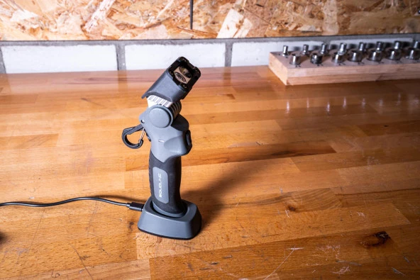 Led Lenser Solidline SW3R Fener - Resim 6