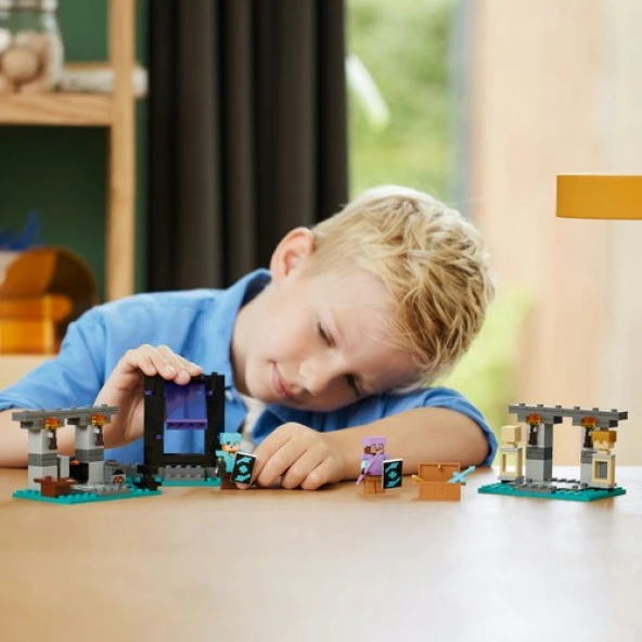 Lego Minecraft Cephanelik 21252 - Resim 8
