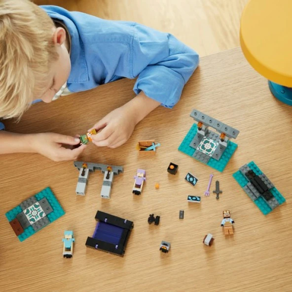 Lego Minecraft Cephanelik 21252 - Resim 10