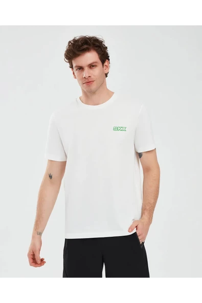 Skechers S241054-102 Graphic M Sleeve Erkek Spor Tişört ürün görseli 1
