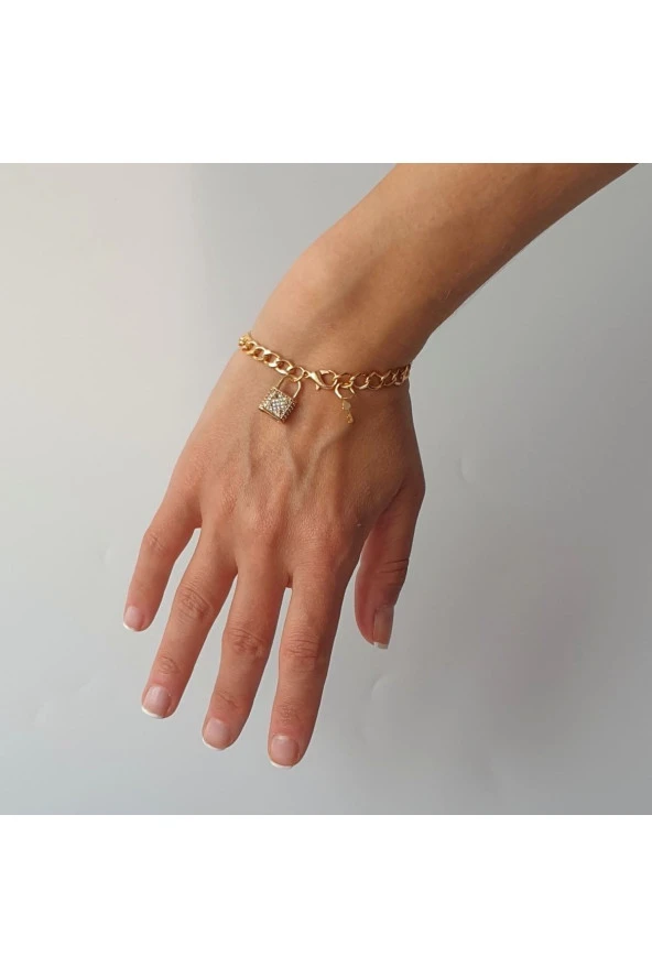 Gurmet Zincir Model Kilit Detaylı Gold Bileklik ürün görseli 1