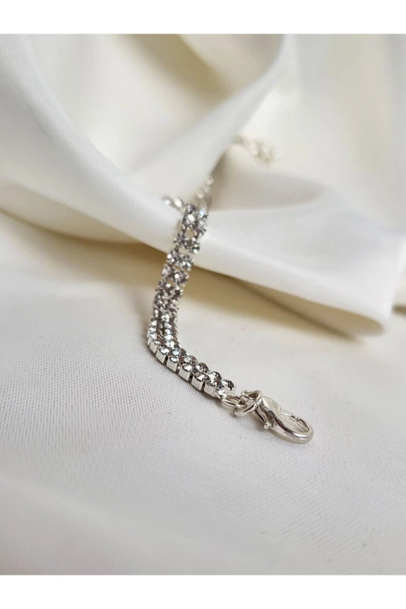 İki Sıralı Kristal Su Yolu Silver Gümüş Renk Bileklk ürün görseli 1