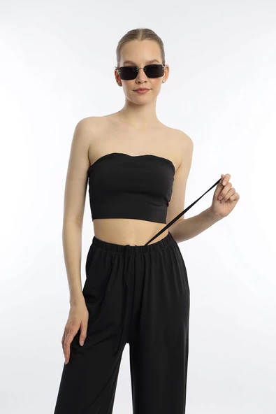 PTTAVM: Kadın Allegro Kumaş Askısız Crop Top Siyah