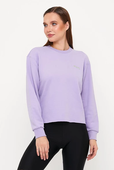 Kadın Oversize Karbon Fırçalı 3 İplik Crop Sweatshirt Lila ürün görseli 1
