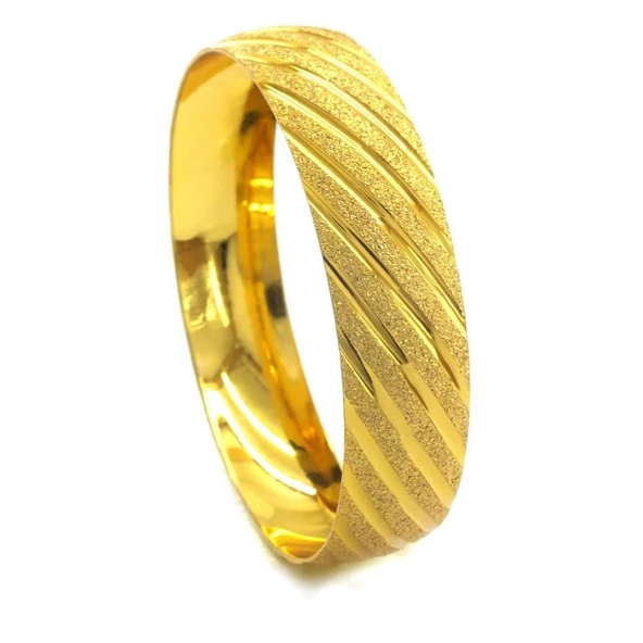 Altın Kaplama Yan Çizgili Simli 1.5 cm Bilezik BLZ-3070 ürün görseli 1